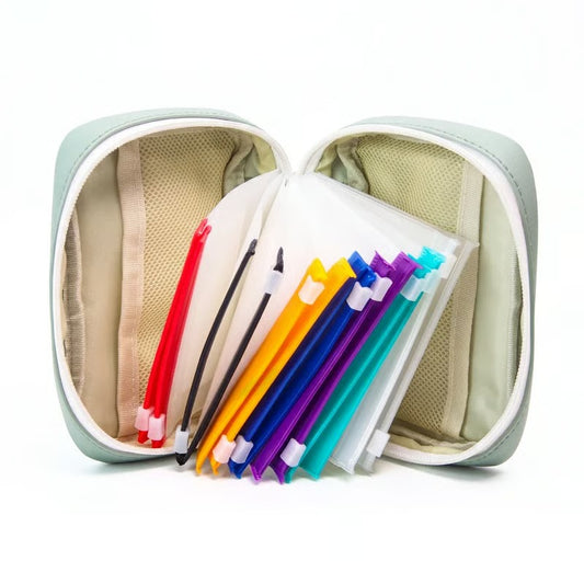 💊 14-Day Travel Pill Organizer Pouch – Reusable Writable Zip Sleeve Binder