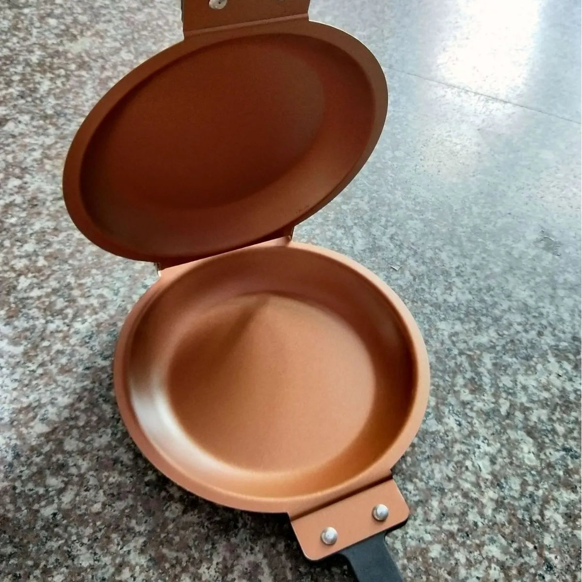 Double-Sided Nonstick Flip Pan – For Camping & Home